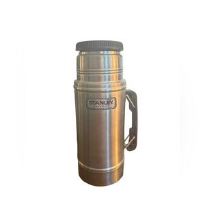 24oz Stanley Stainless Steel Thermos (Used - Great Condition)